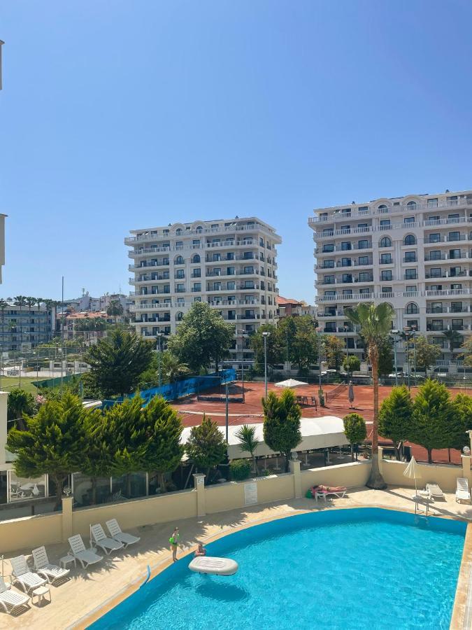 Sa Apartments! 150m To The